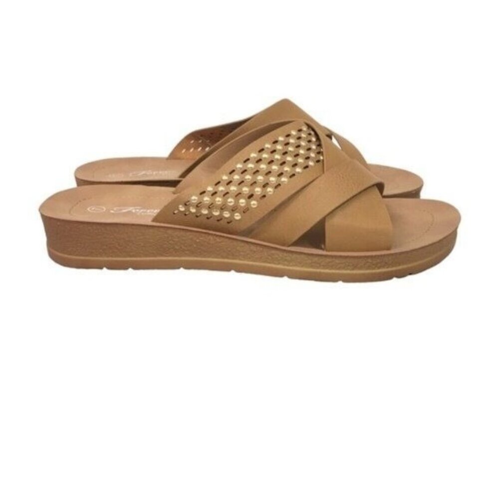 Women Summer Shoe Sandal Size 5.5 Tan/Camel Slip On Slides Studded New in Box